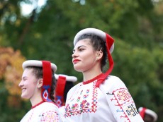 Младост и традиция в един фолклорен спектакъл