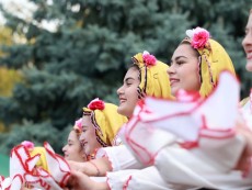 Младост и традиция в един фолклорен спектакъл