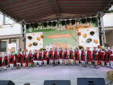 Нашите талантливи „Черешки” в Празника на тиквата в Севлиево