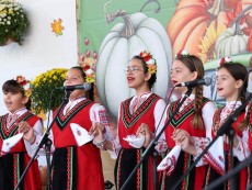 Нашите талантливи „Черешки” в Празника на тиквата в Севлиево